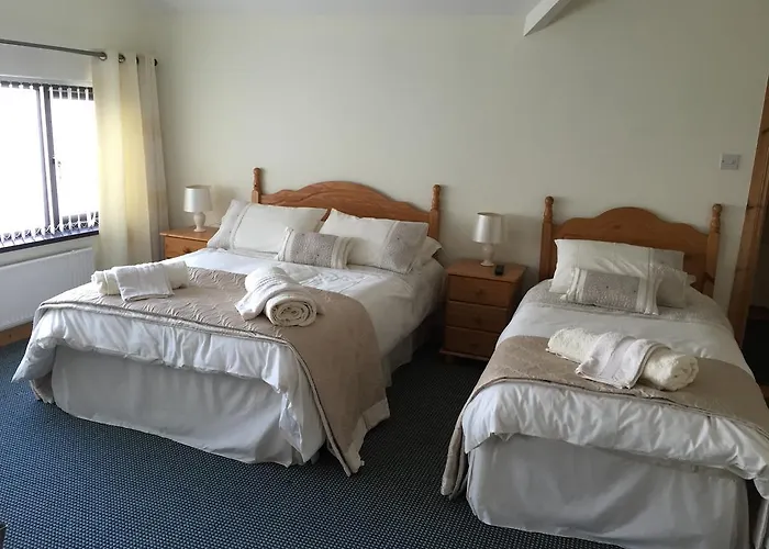 Апартаменты Seawater View Accomadation - Only Редкасл